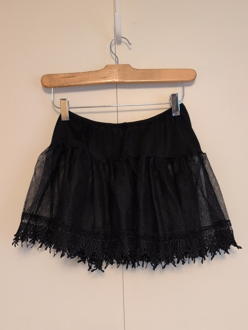 Black Lace Trim Crinoline
